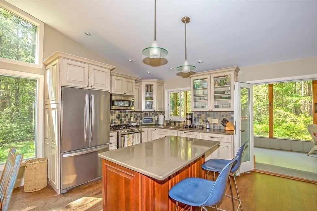 Photo of 265 Fox Den Rd