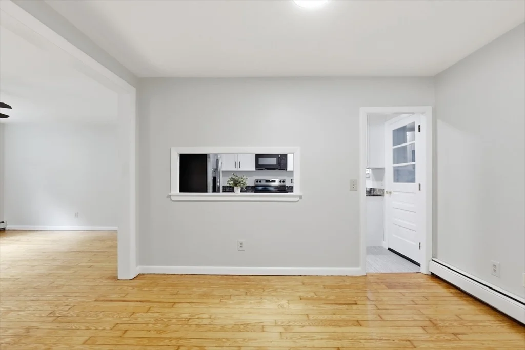 Photo of 1007 Boston Rd