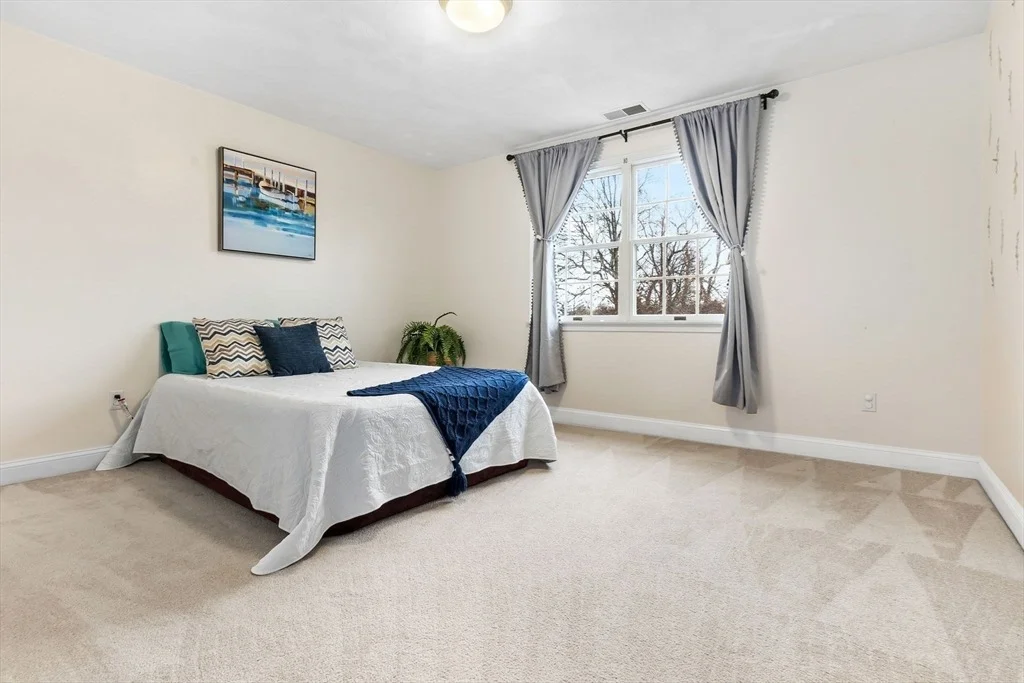 Photo of 253 High Rd