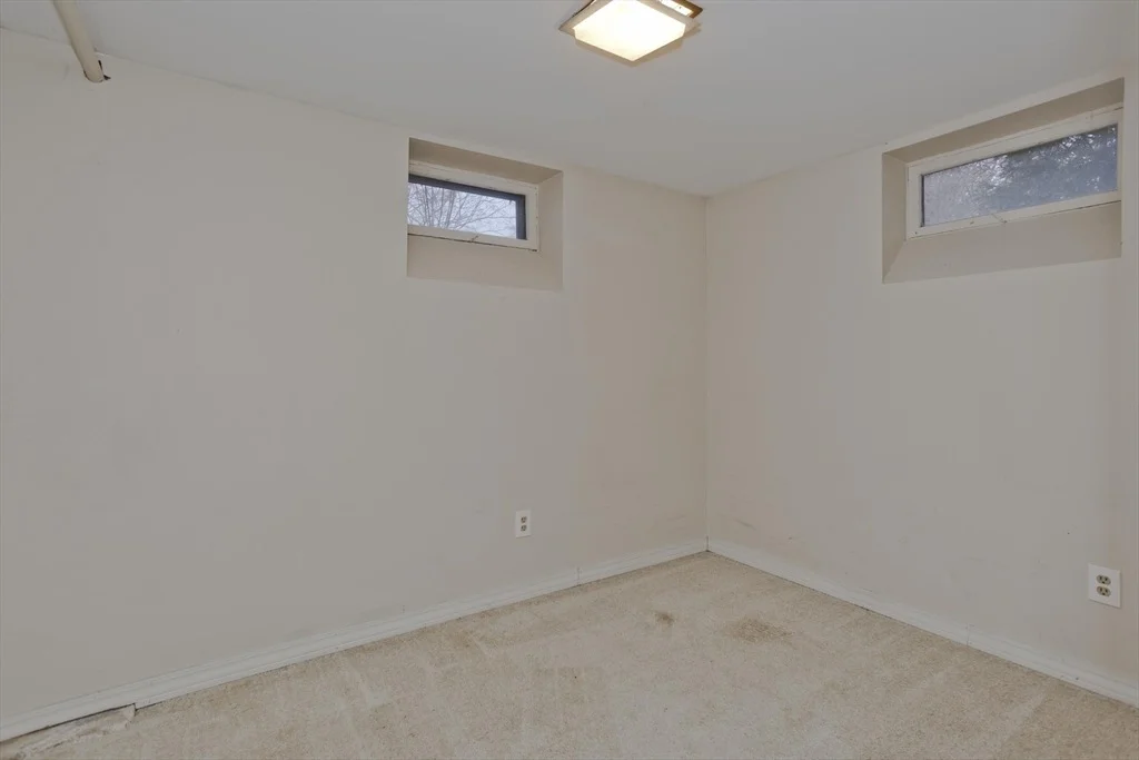 Photo of 29 Rhinebeck Ave