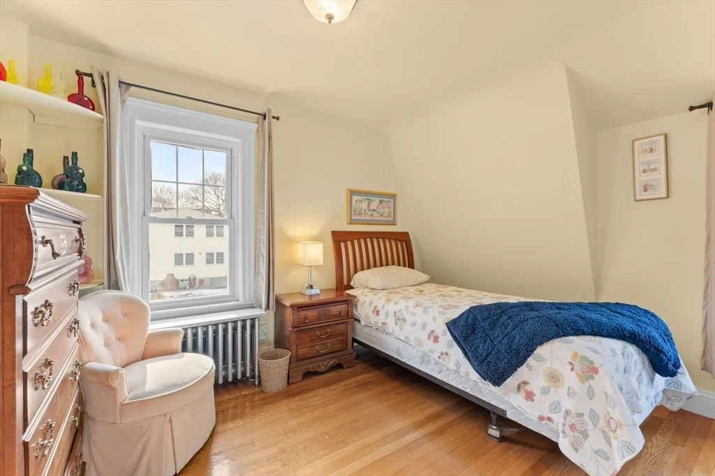 Photo of 15 Damon St