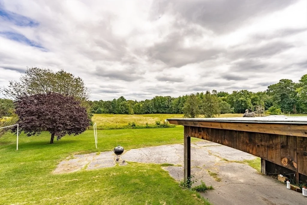 Photo of 187 Leyden Rd