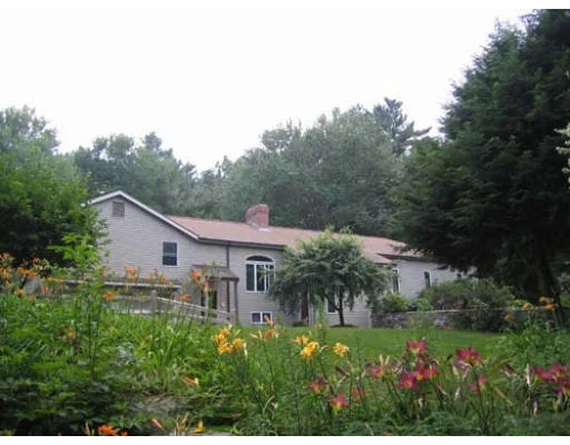 Photo of 44 Putnam Lane