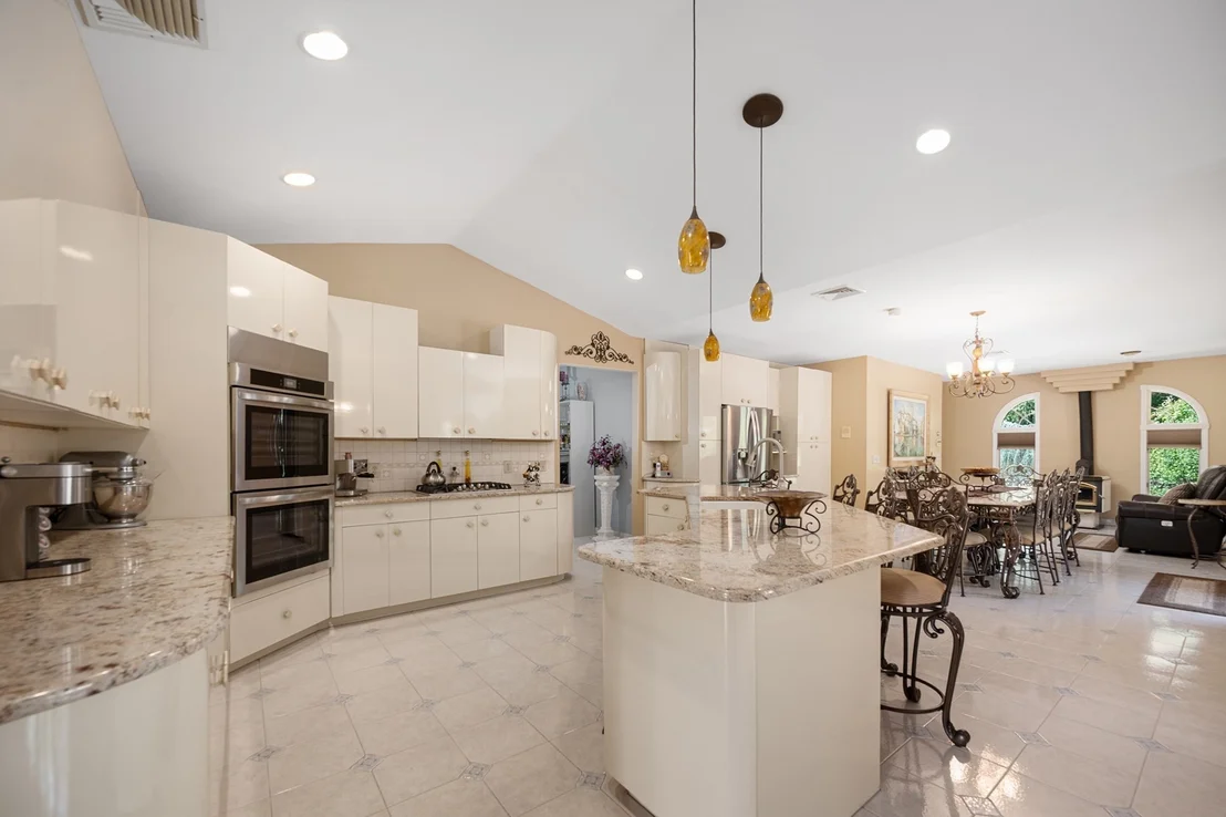 Photo of 22 Brook View Dr