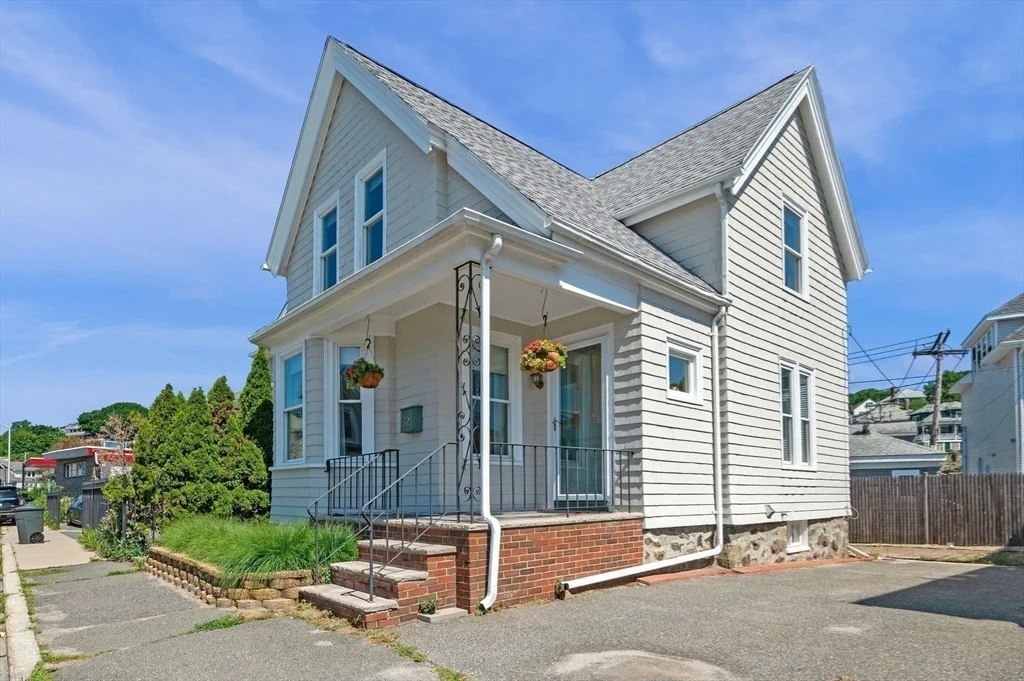 Photo of 32 Puritan Road