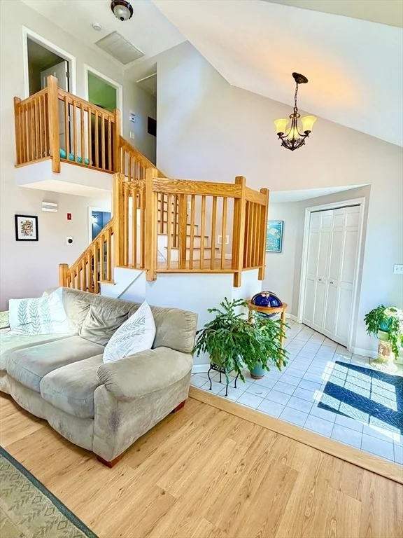 Photo of 11 Cove Dr