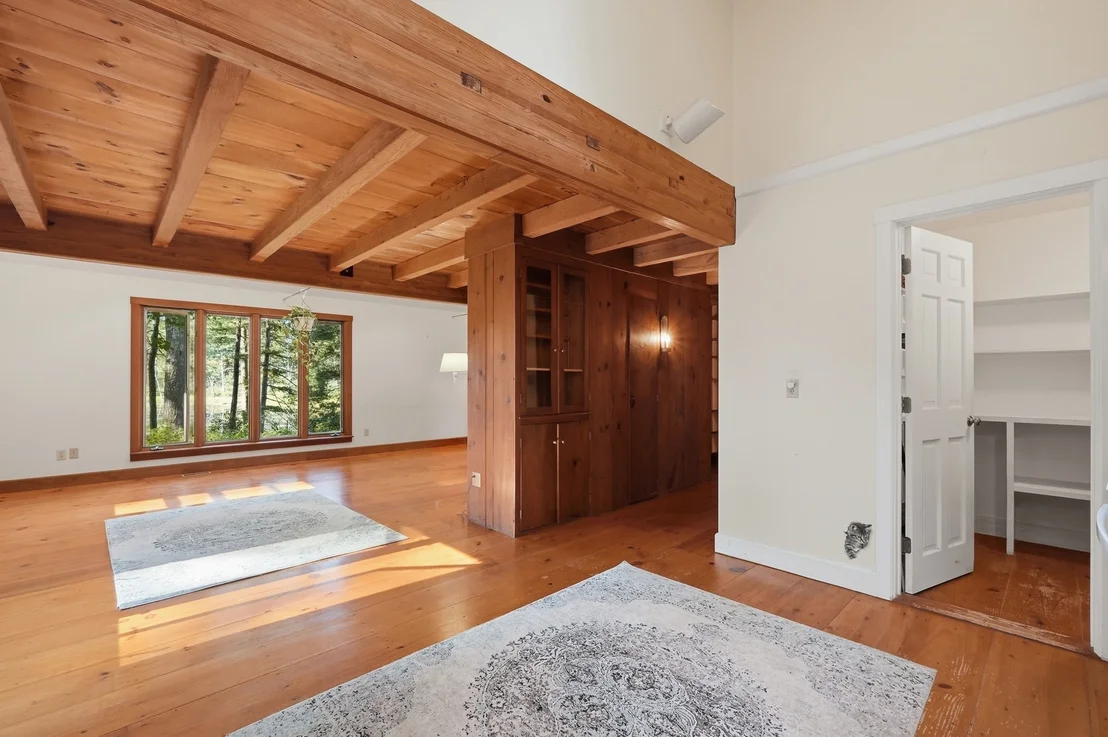Photo of 488 White Rd