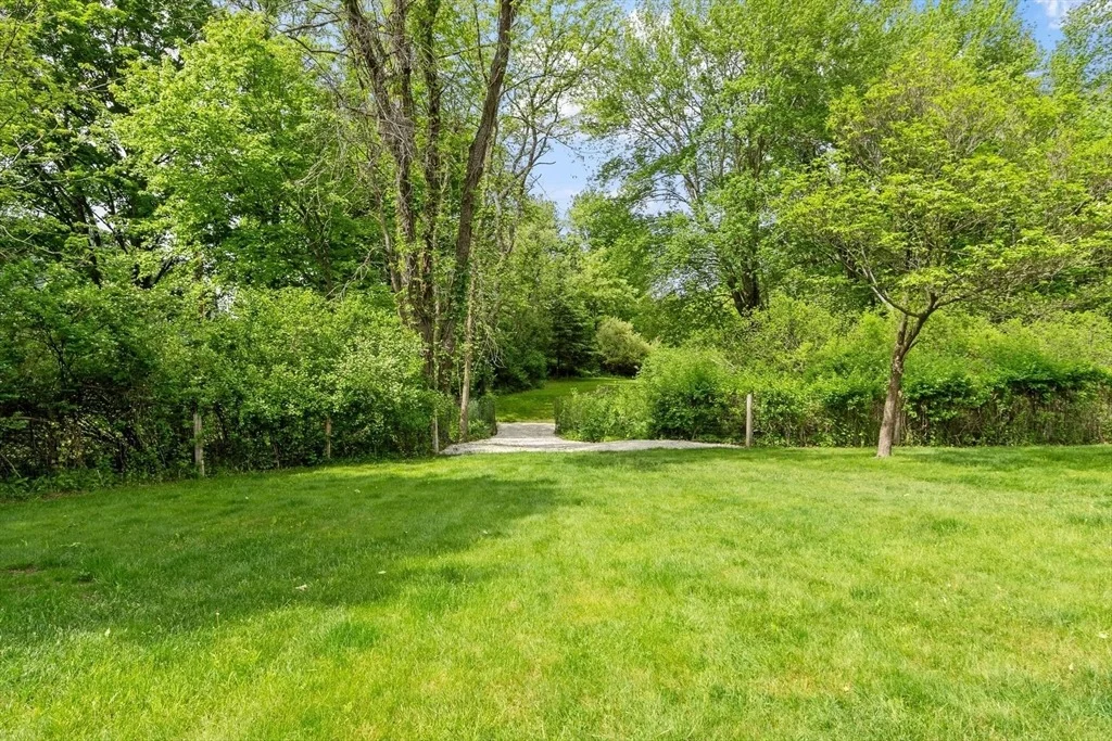 Photo of 592 Sugar Rd
