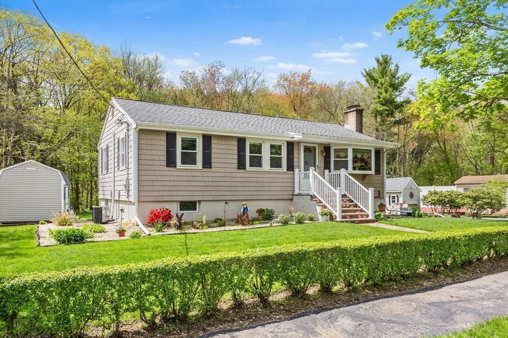 Photo of 44 Batchelder Road