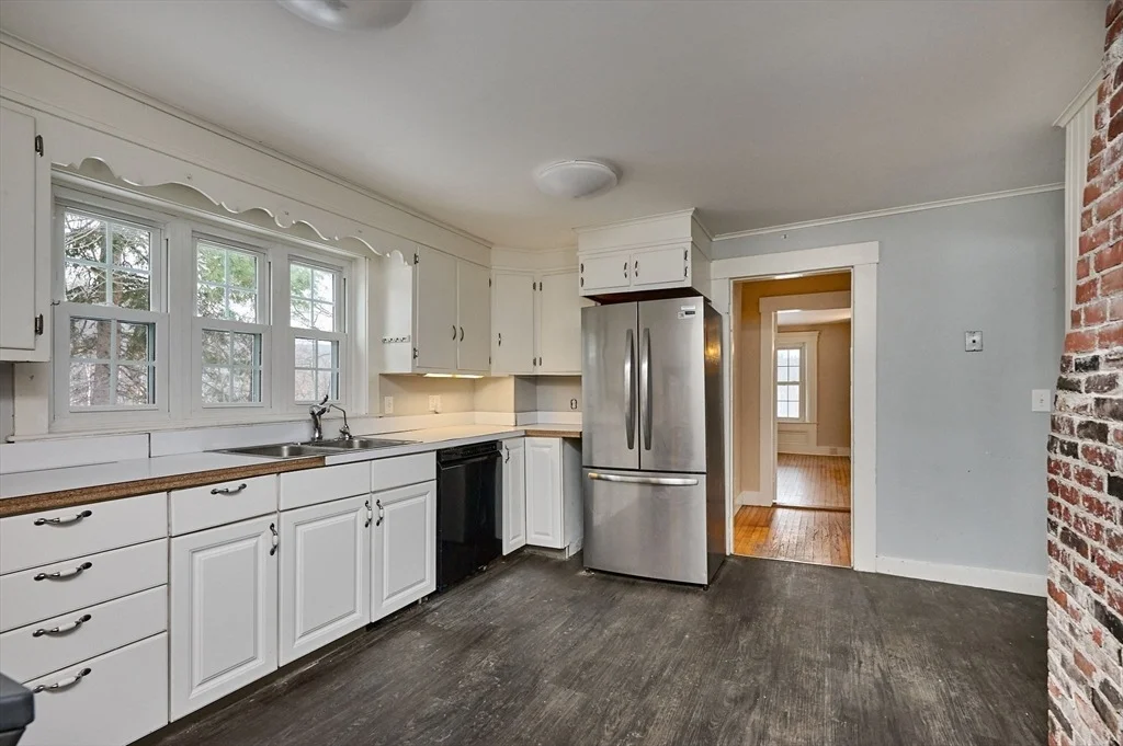 Photo of 40 Suburban Drive