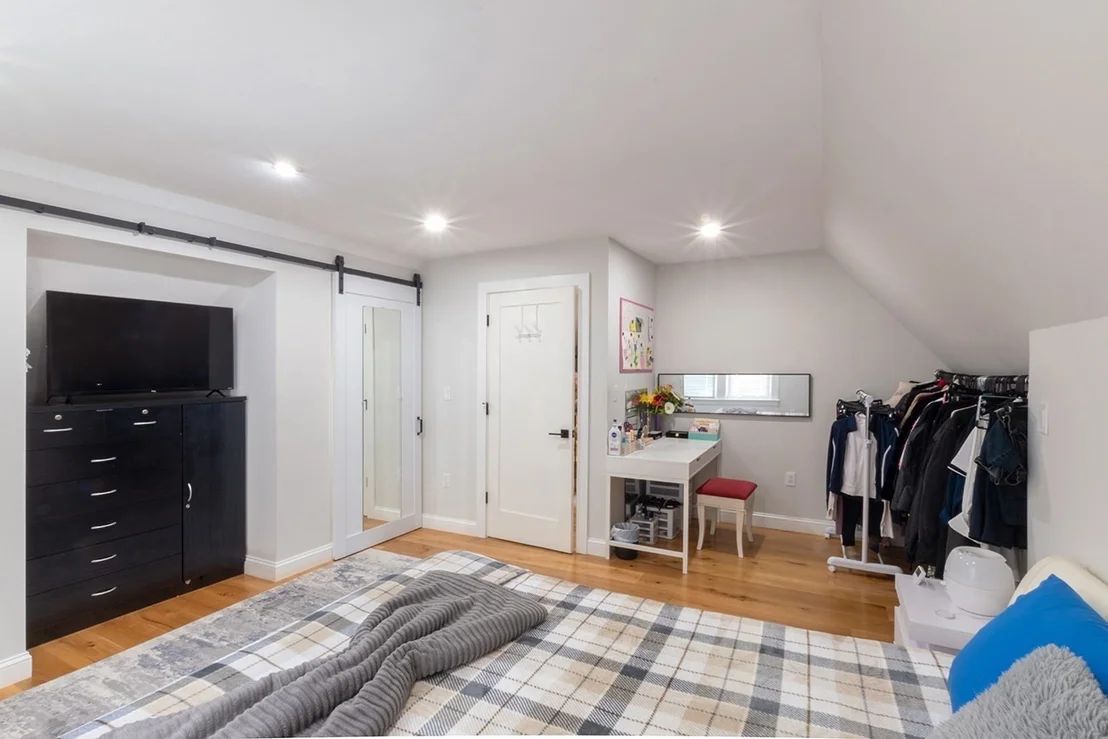 Photo of 16 Thayer Street