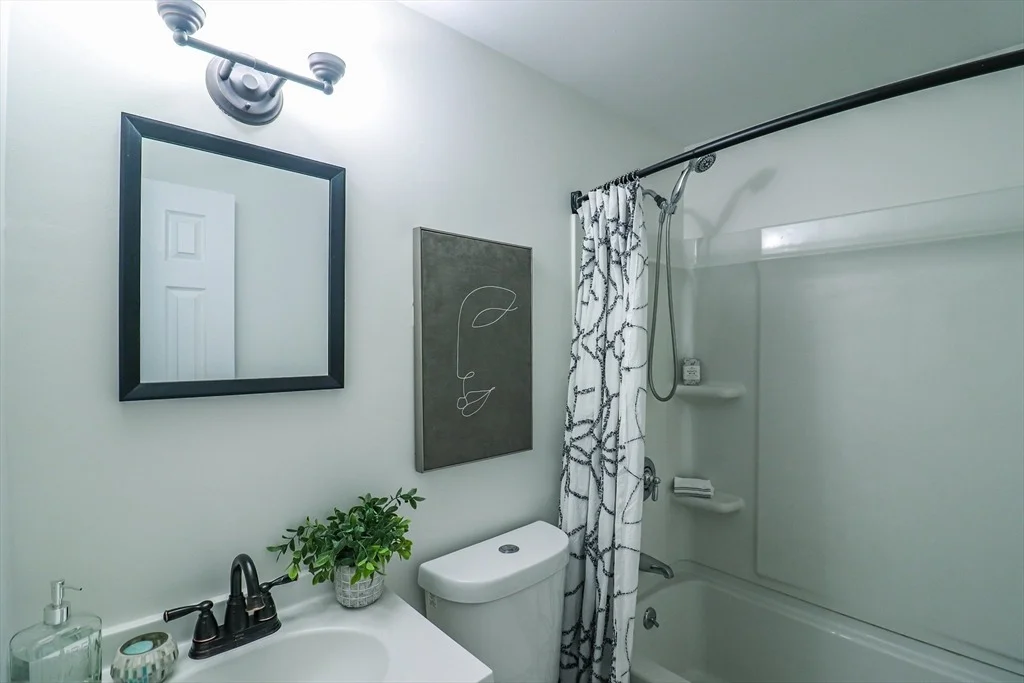 Photo of 1114 Allen St