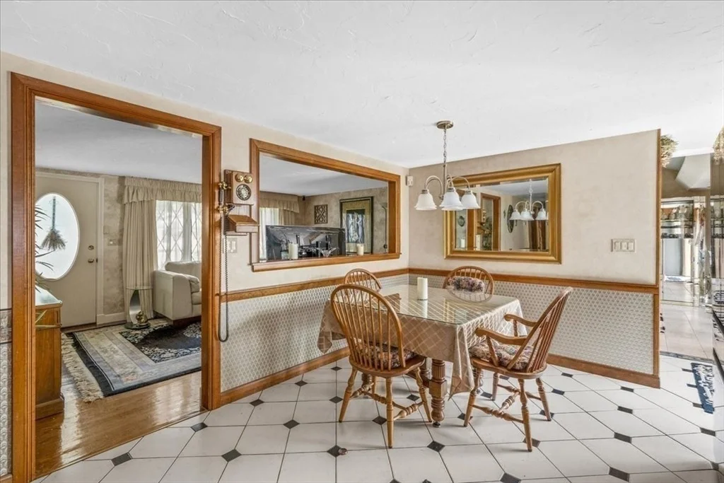 Photo of 28 Lawrence Rd