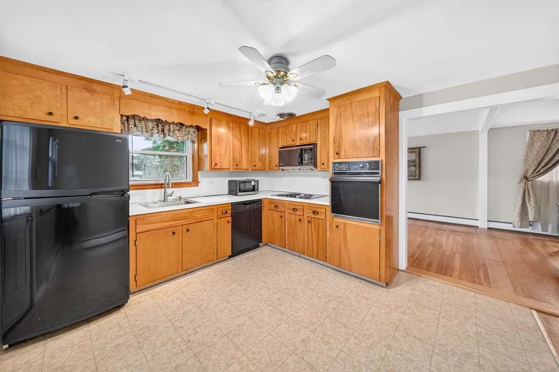 Photo of 33 Fairchild