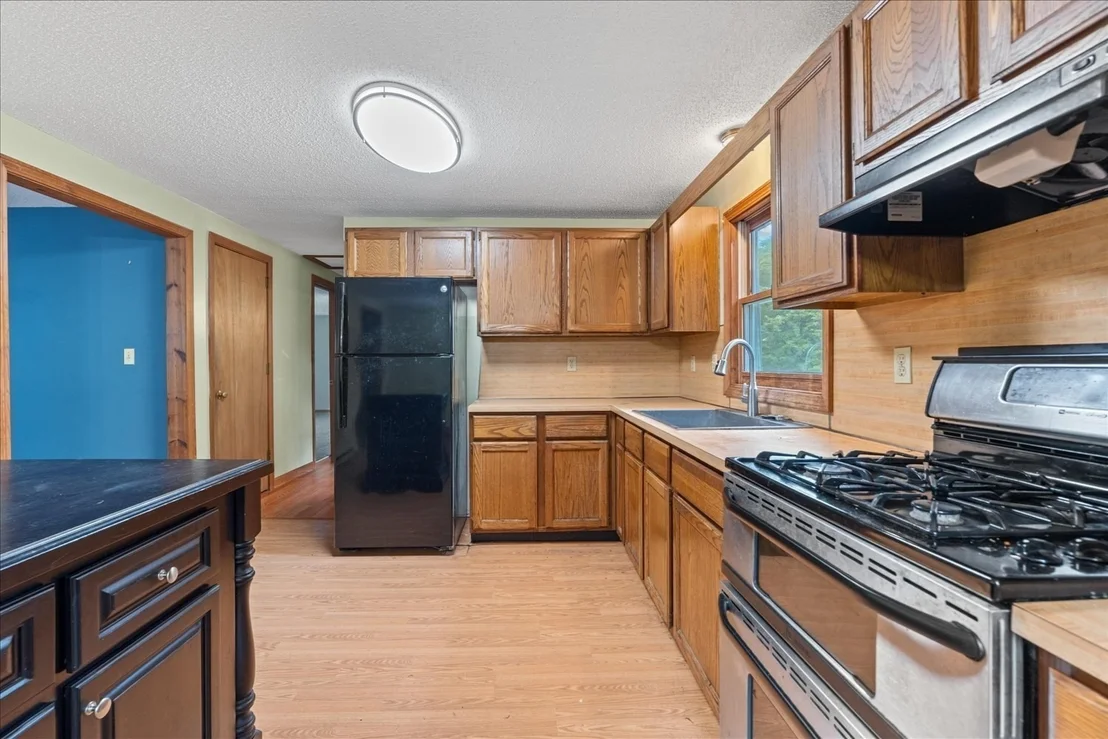 Photo of 141 Elm St.