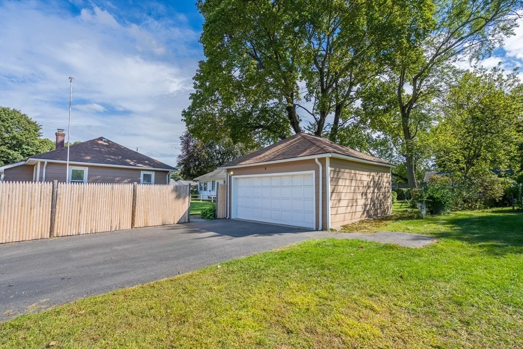 Photo of 22 Sherbrook Ave