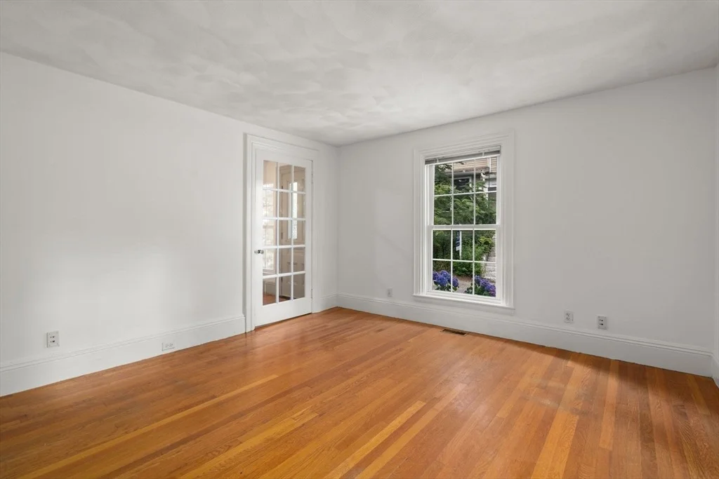 Photo of 26 Centre Ave