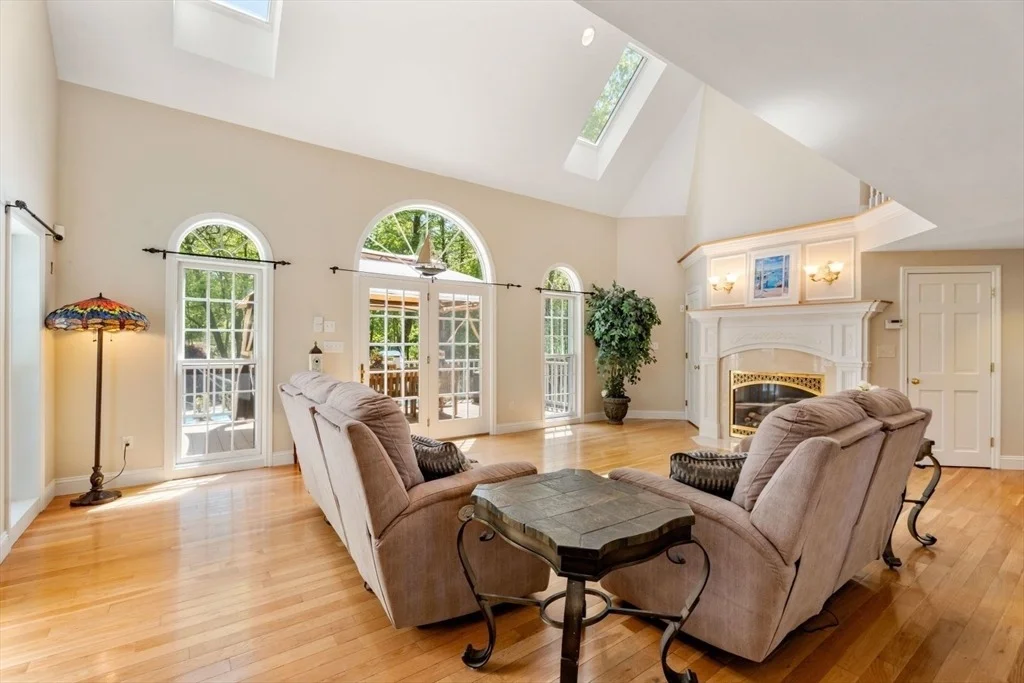 Photo of 13 Lisa Ln