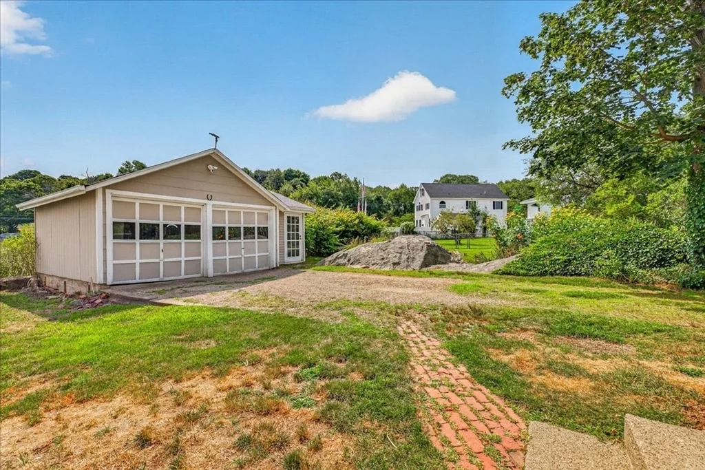 Photo of 72 Bonnie Brier Cir