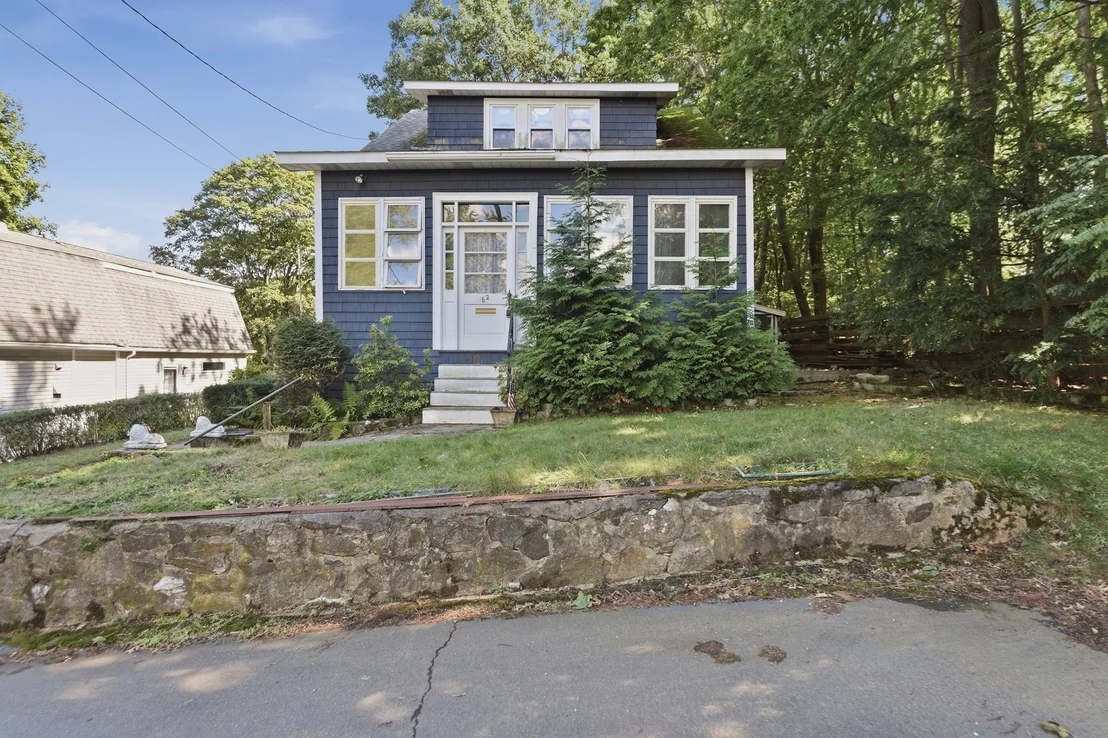 Photo of 62 Chase Avenue