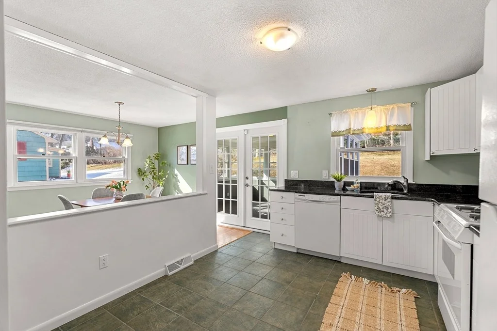 Photo of 169 Starr Ave
