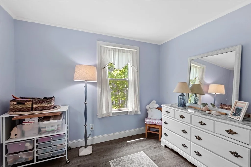 Photo of 9 Shore Garden Rd