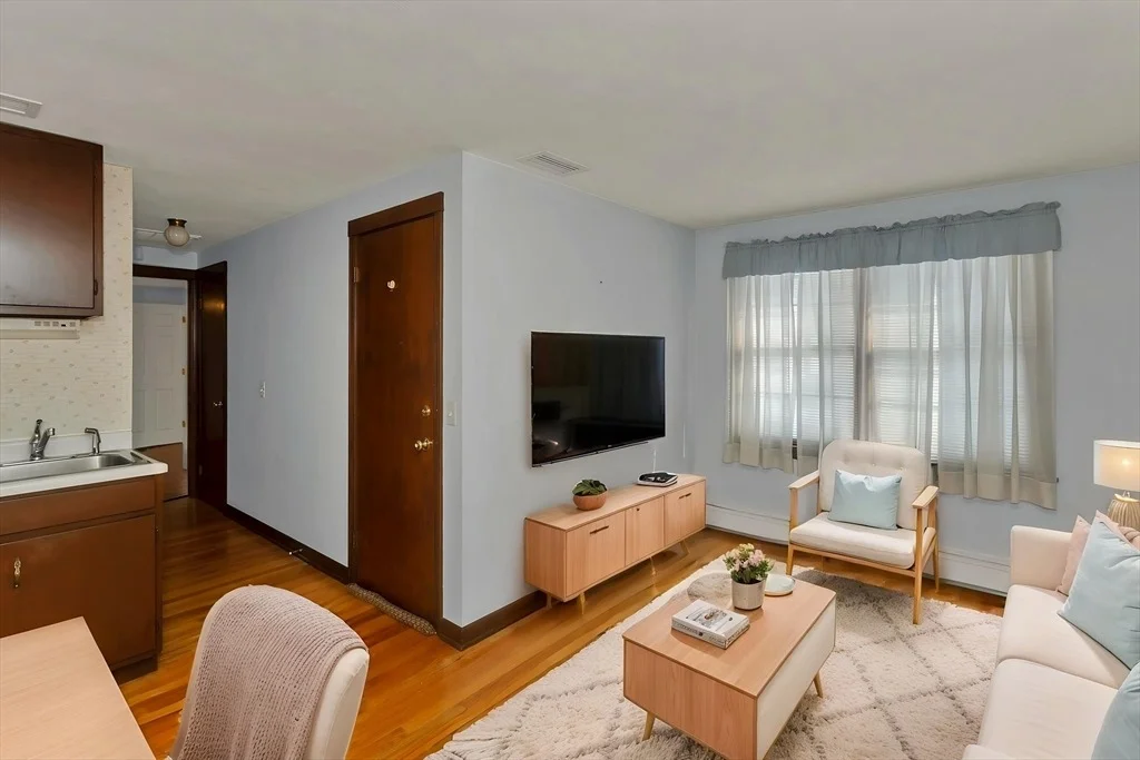 Photo of 309 Island Pond Rd