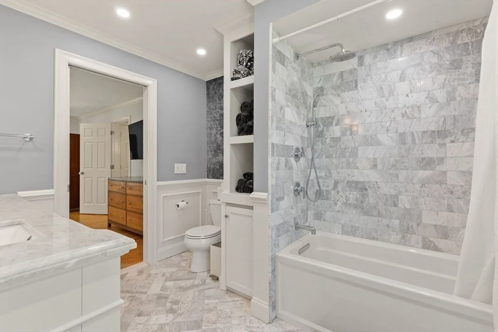Photo of 48 Castle Dr