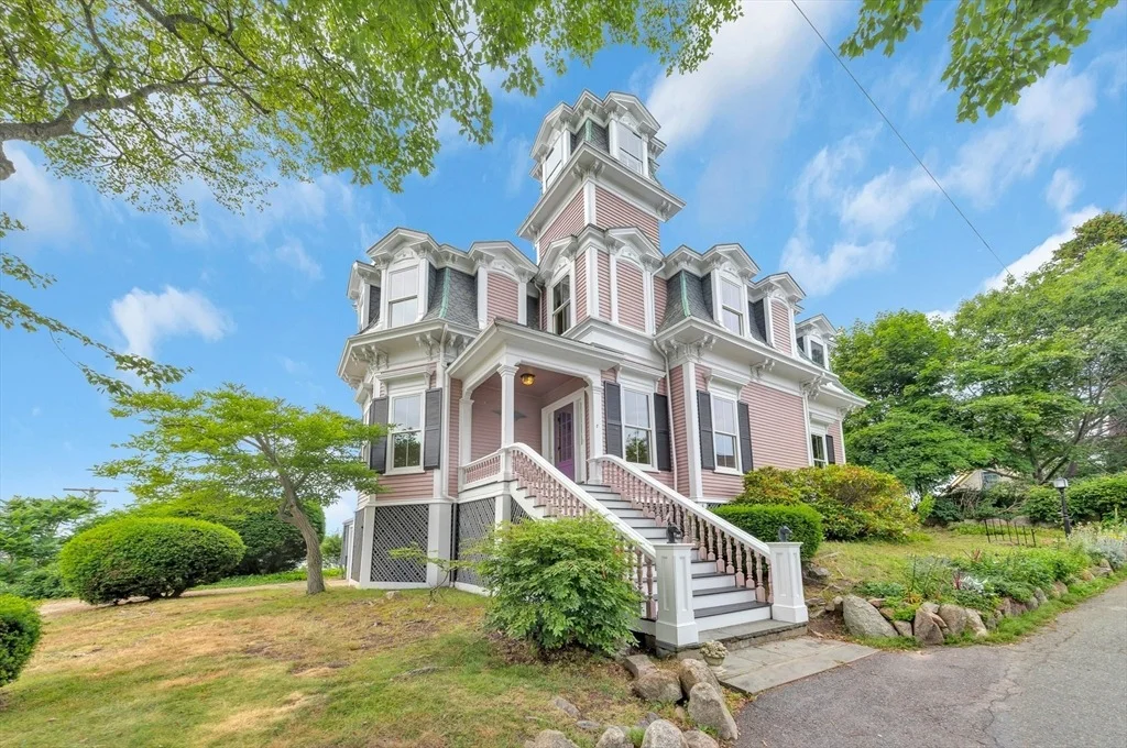 Photo of 2 Clarendon St