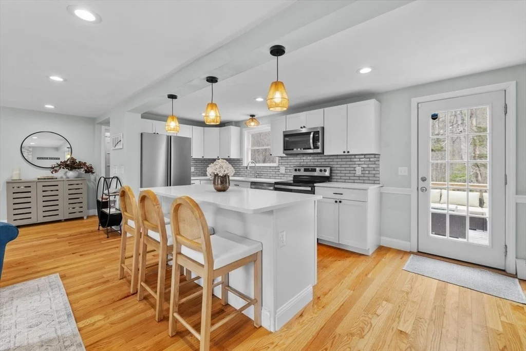 Photo of 184 Booth Hill Rd