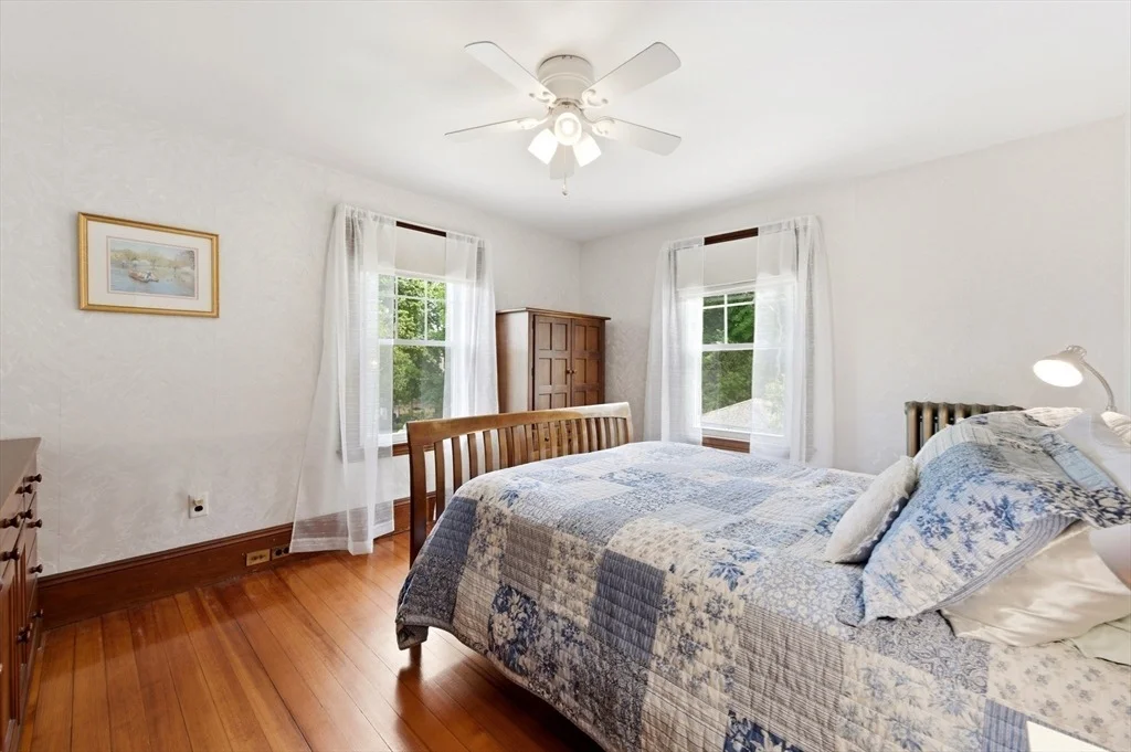 Photo of 6 Buttonwood Lane