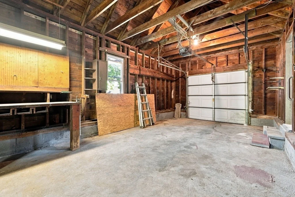 Photo of 331 Valley View Dr
