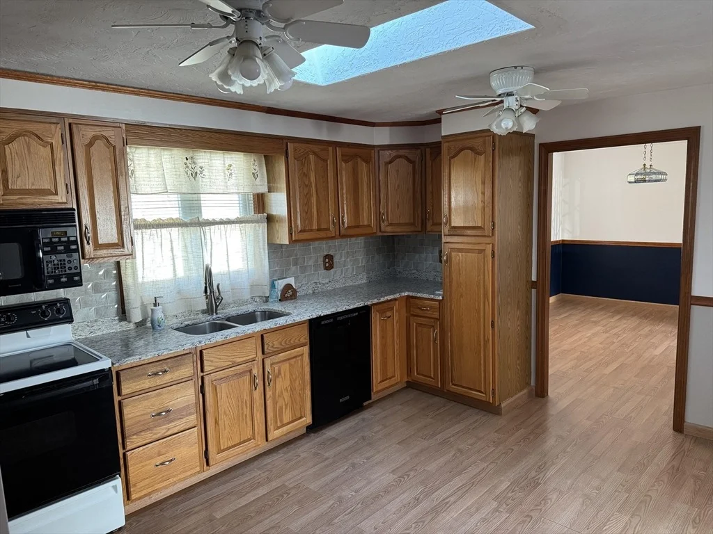 Photo of 5 Jeffrey Ave