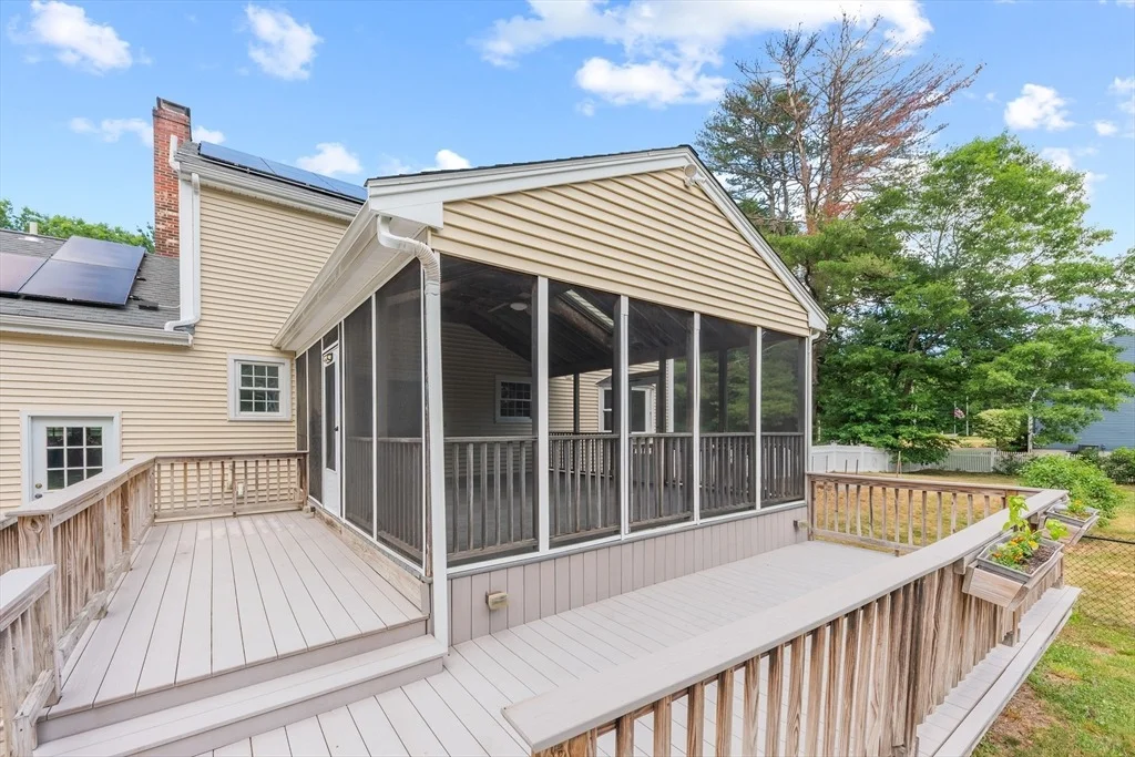 Photo of 10 Strawstone Ln
