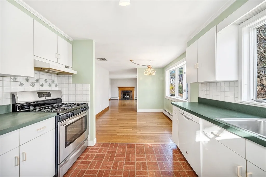Photo of 17 Walters Ave