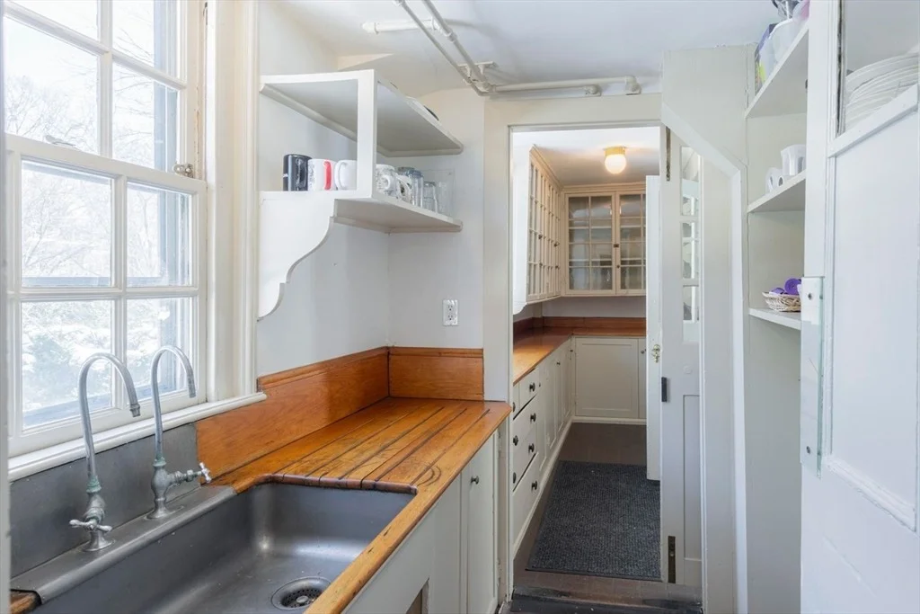 Photo of 159 Brattle Street