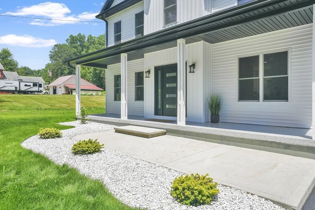 Photo of 139 Middle Rd