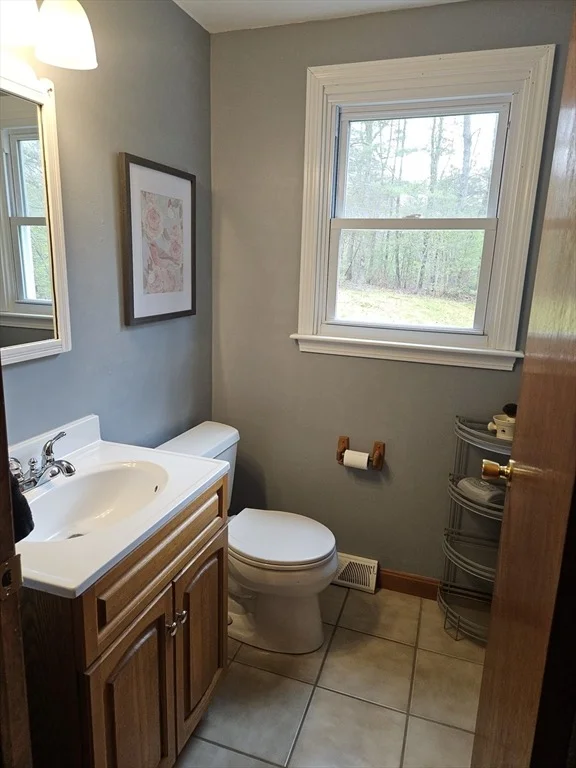 Photo of 167 Karen Cir