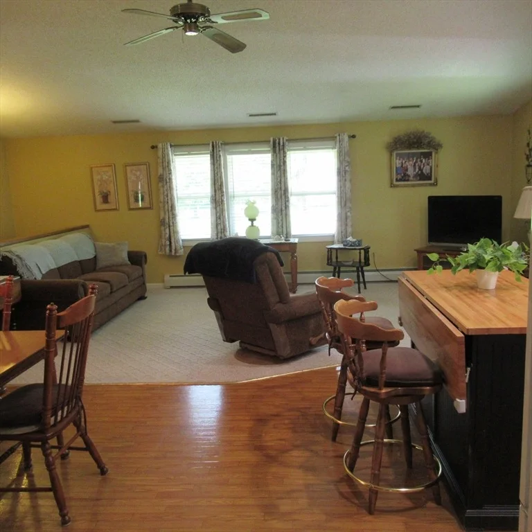 Photo of 82 Fox Ave