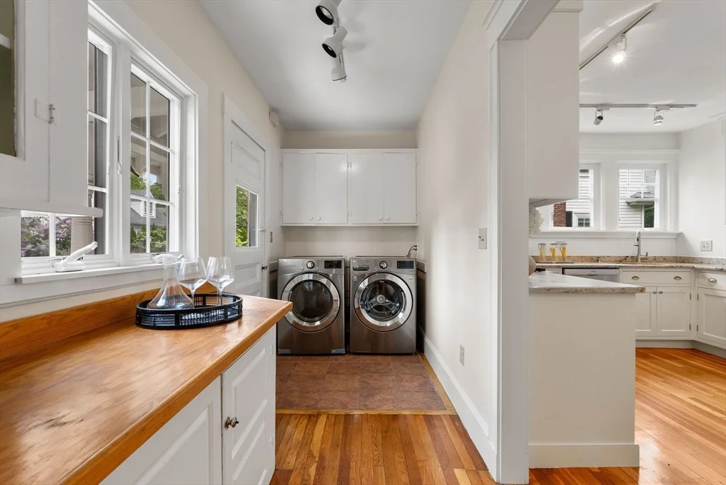 Photo of 855 Commonwealth Ave