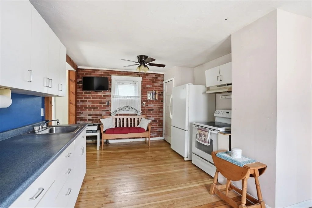 Photo of 13 Clapp Rd