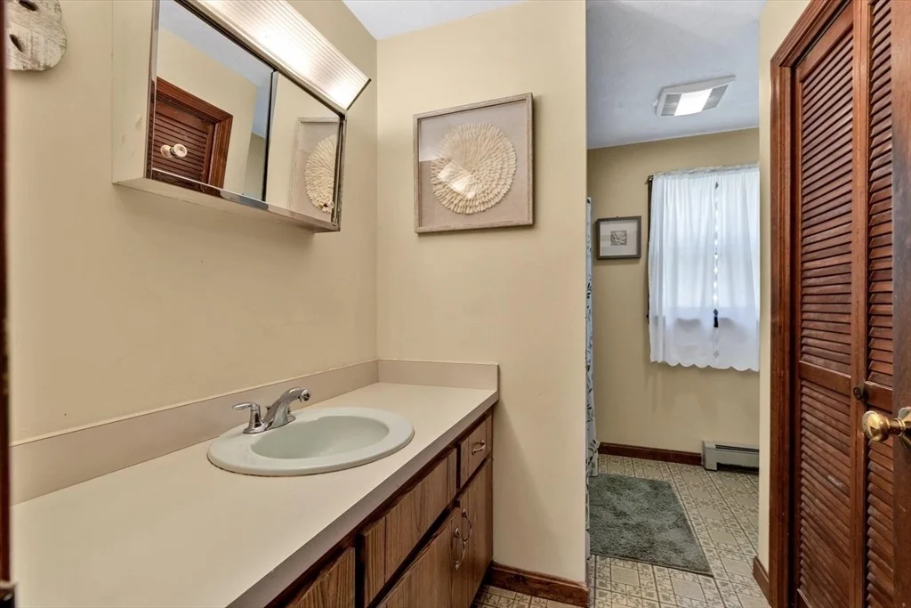 Photo of 5 Maple Ln