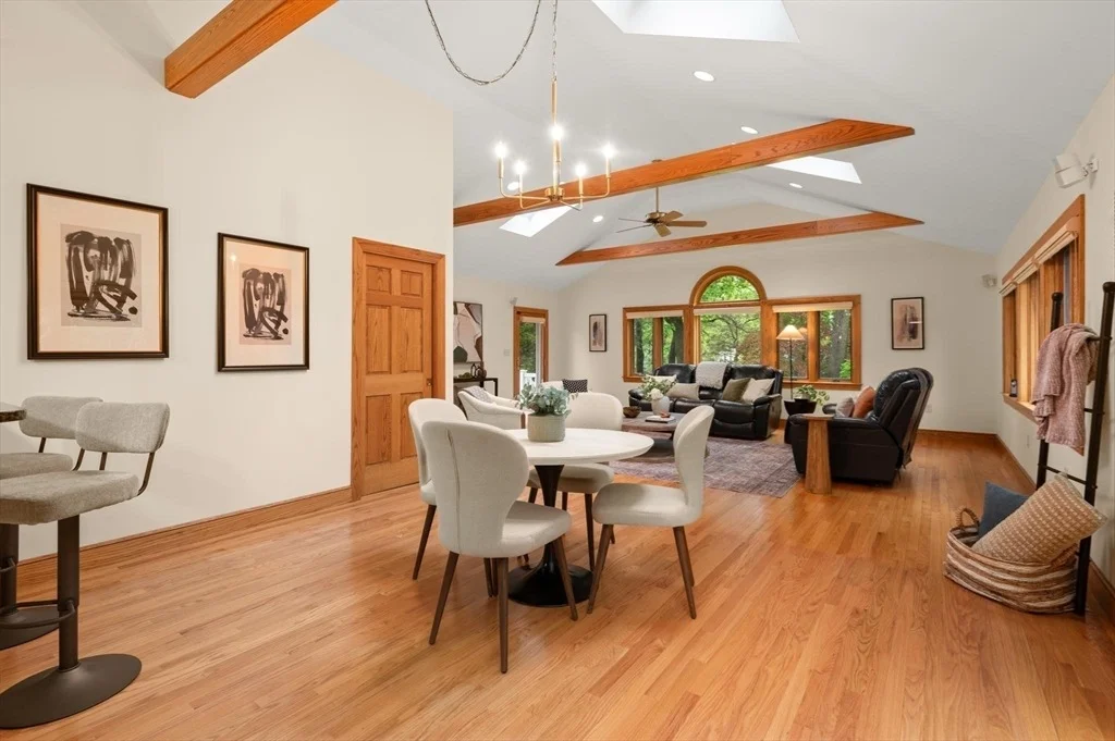 Photo of 34 Swan Road