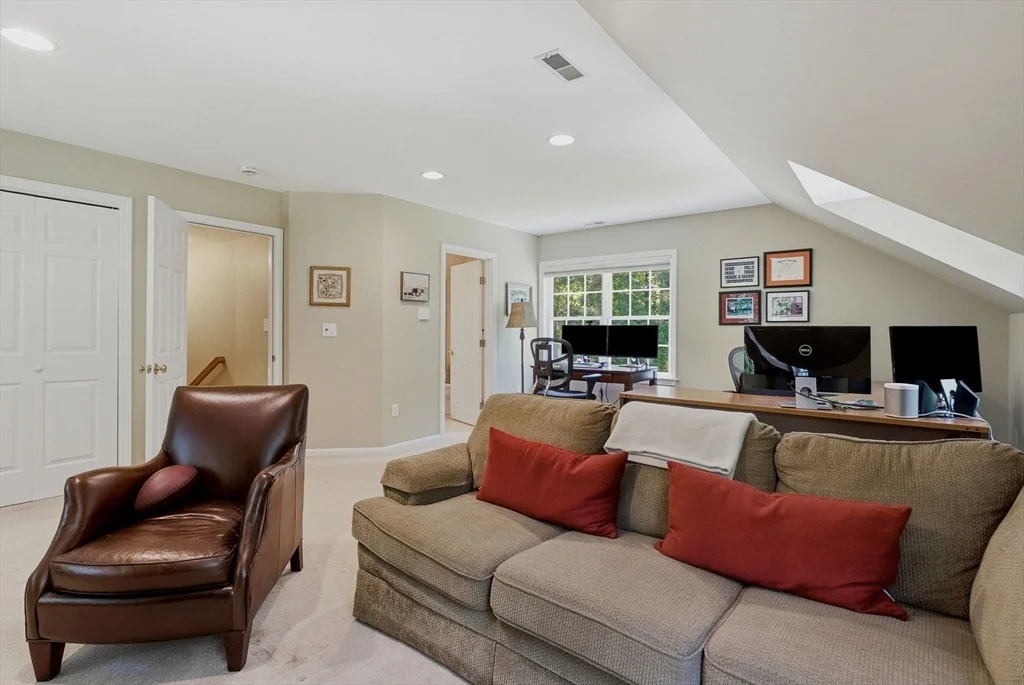 Photo of 8 Ashland Road