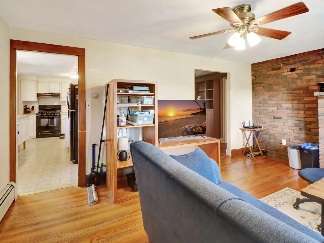 Photo of 69 Appleton St