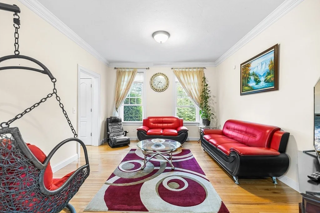 Photo of 71 Bay Path Rd