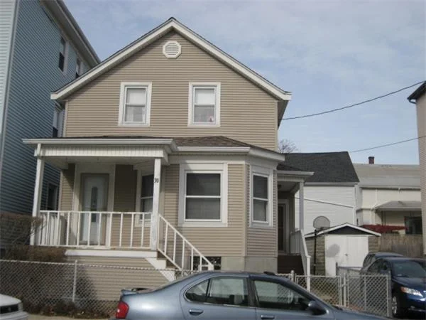 Photo of 70 Gagnon St