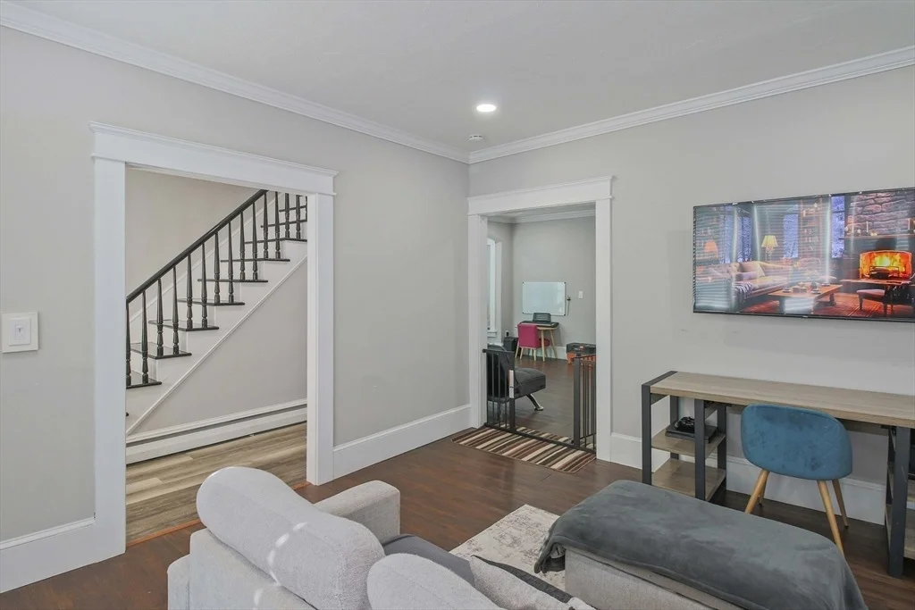Photo of 576 Crescent St