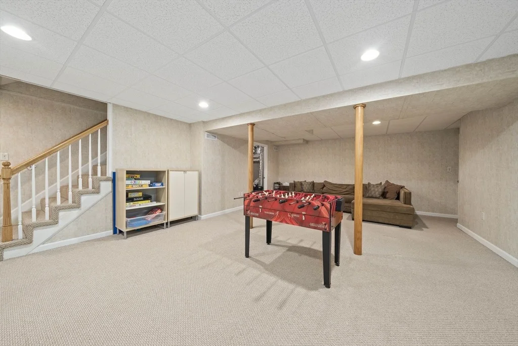 Photo of 67 Henderson Ln