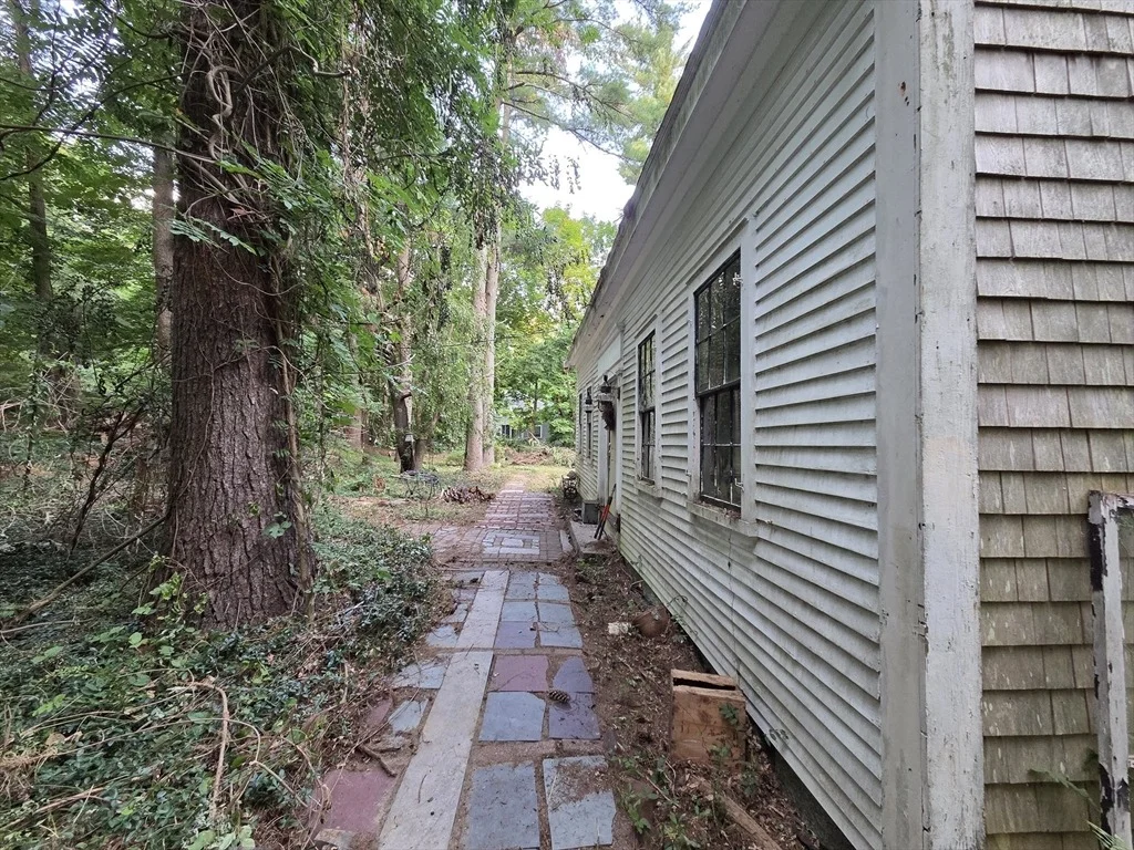 Photo of 425 Main St